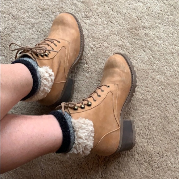 Cliffs Shoes - Boots with faux fur trim